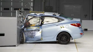 Назван проваливший краш-тест хэтчбек Hyundai, который может не защитить при ДТП